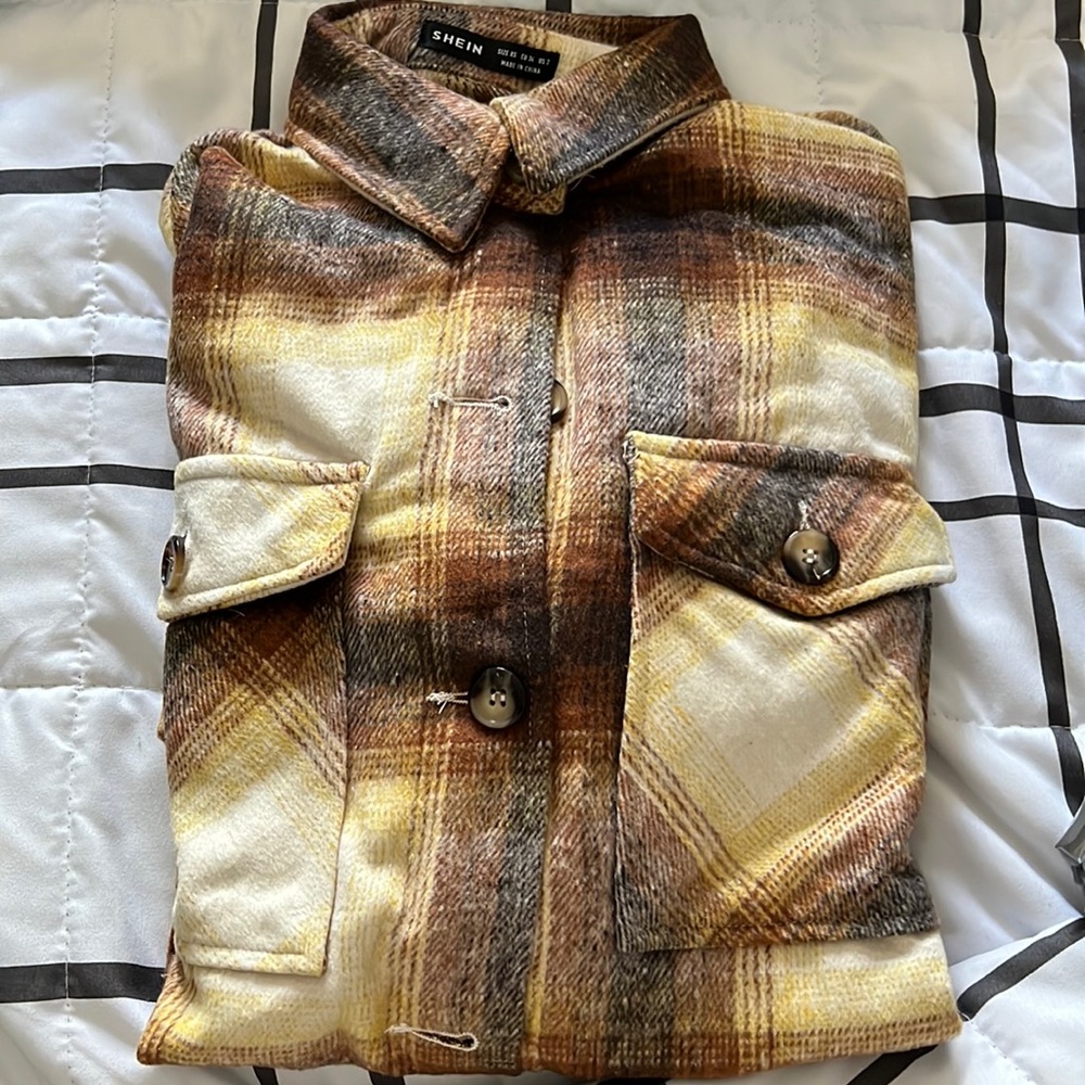 Plaid Overcoat - Picture 3 of 4